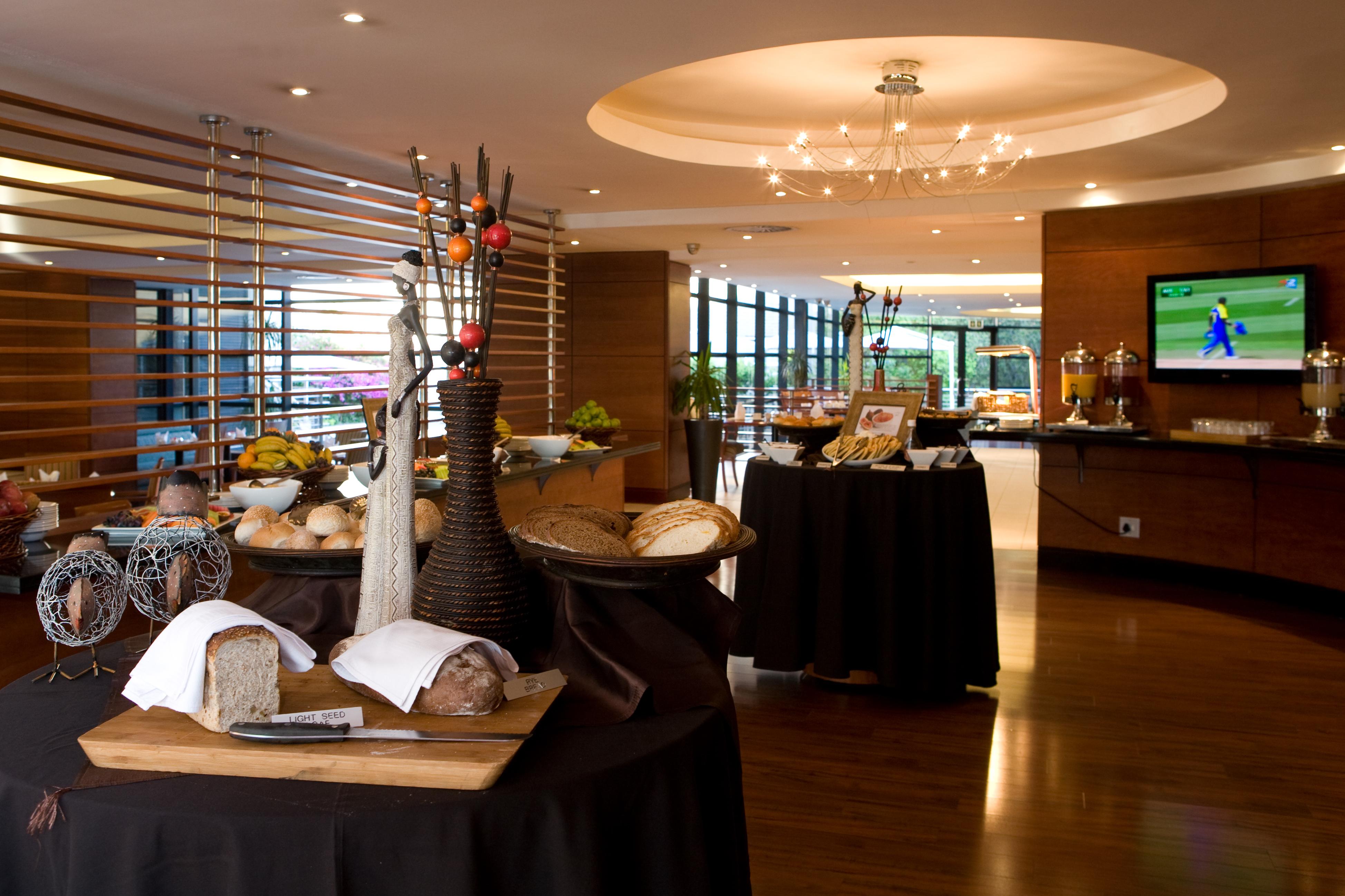 Johannesburg Airport, Barbara Road 3*