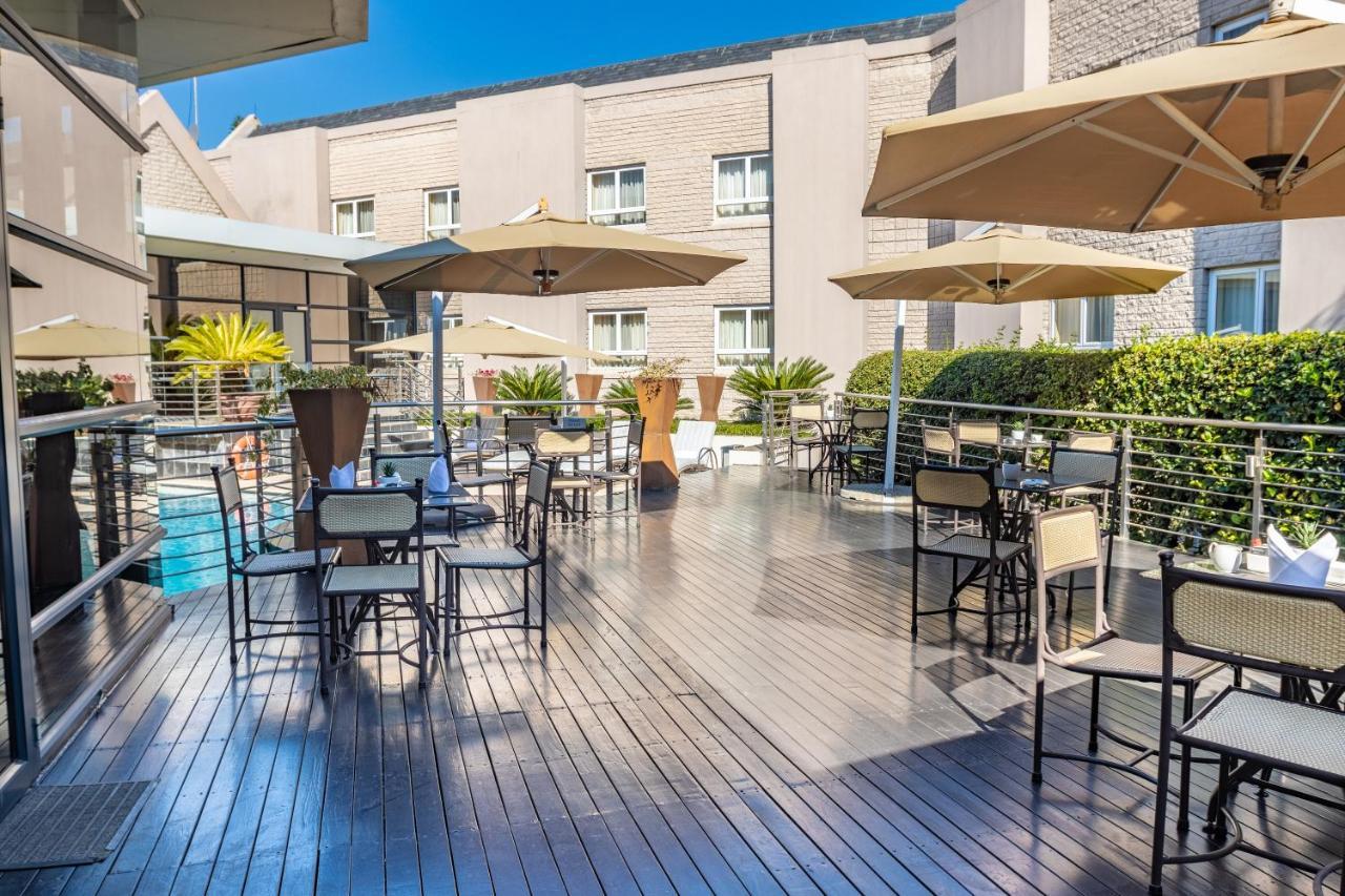 Johannesburg Airport, Barbara Road Hotel 3*