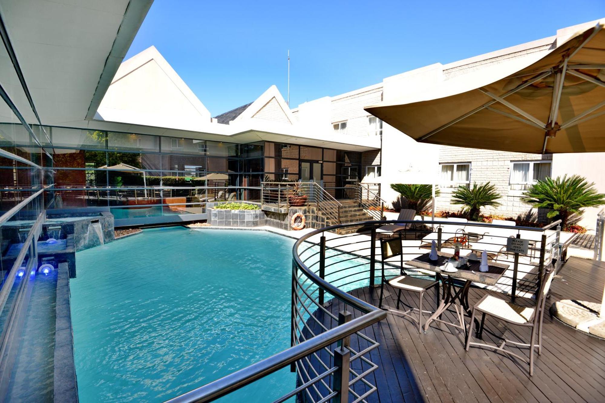 Johannesburg Airport, Barbara Road Hotel