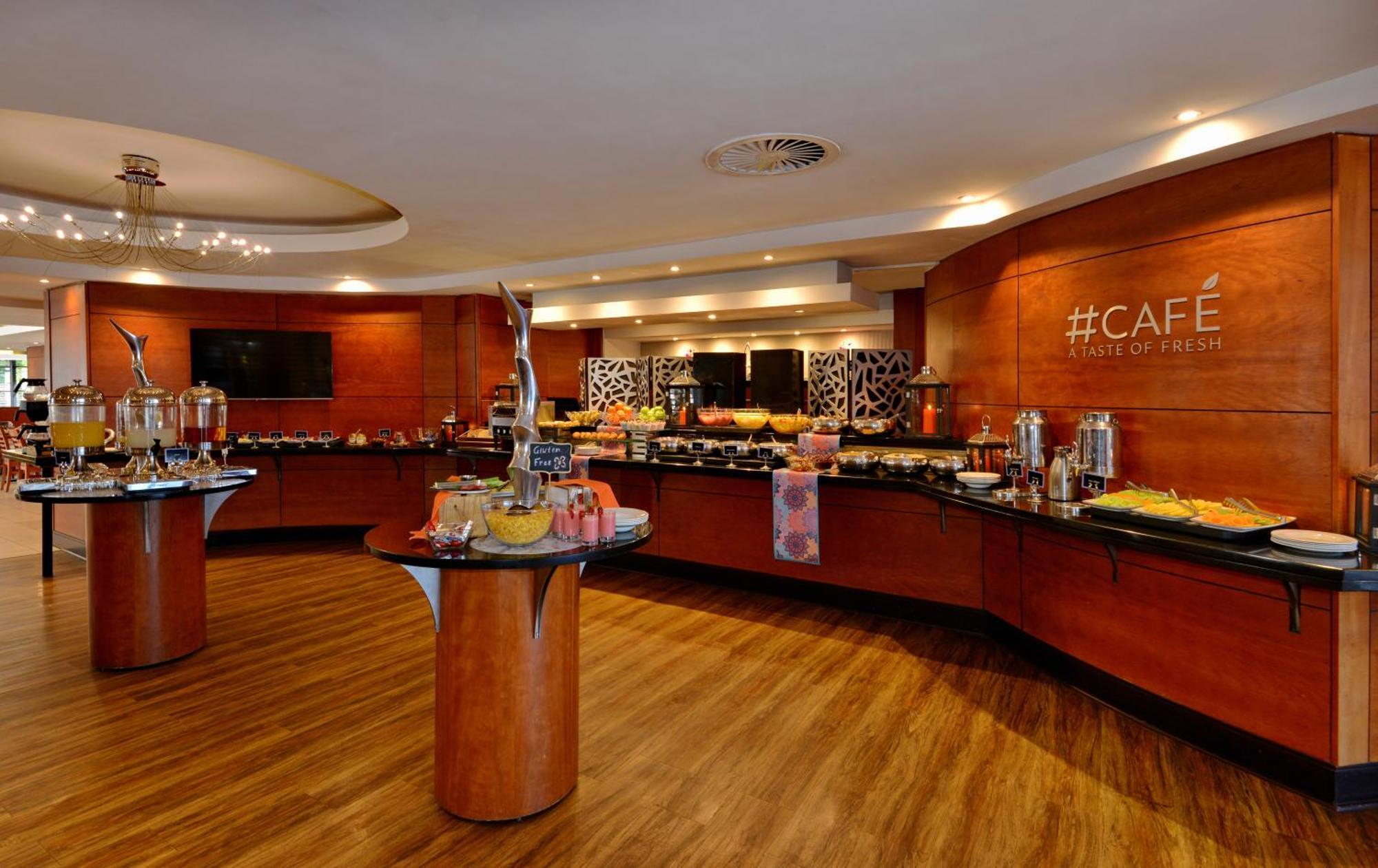 Hotel Johannesburg Airport, Barbara Road